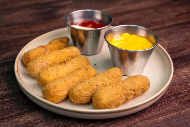 Palitos de Queso ×4 – Quincho's Jacó